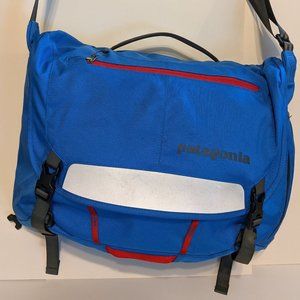 PATAGONIA Blue & Red Padded Laptop Messenger/Carry On Bag